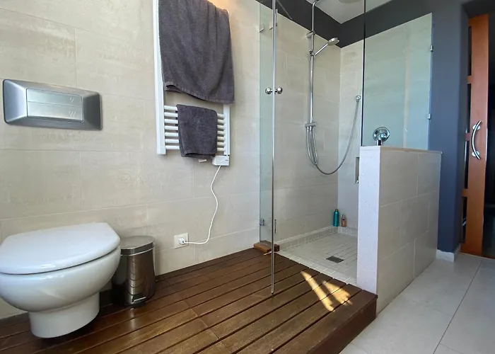 别墅 Altavista Amazing View South Oriented Calm Area Ac 2 Minutes Drive And 18 Minutes Walk *