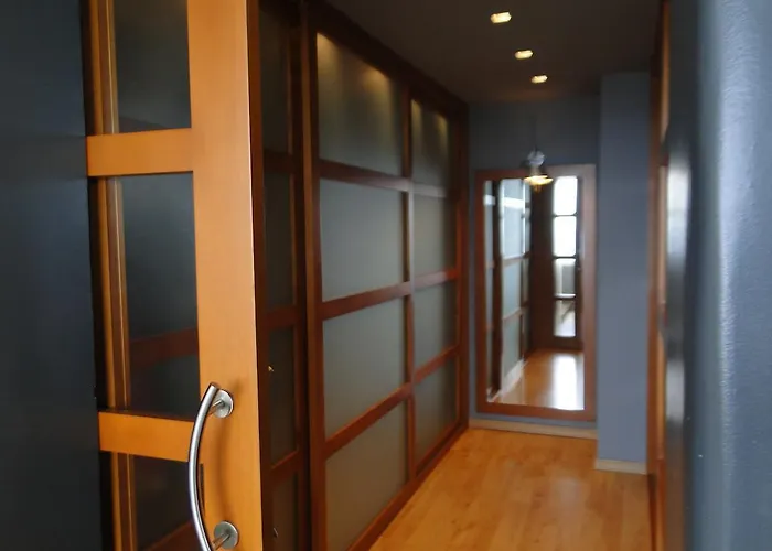 Altavista Amazing View South Oriented Calm Area Ac 2 Minutes Drive And 18 Minutes Walk 别墅 *