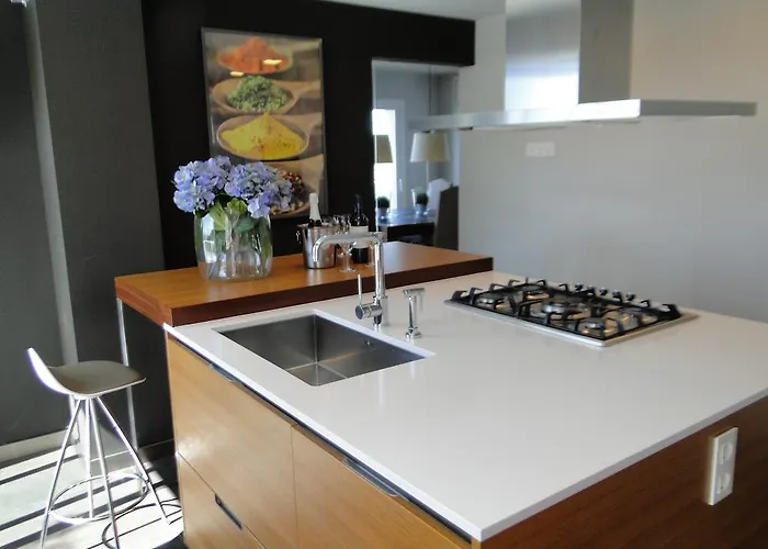 Altavista Amazing View South Oriented Calm Area Ac 2 Minutes Drive And 18 Minutes Walk 别墅 *