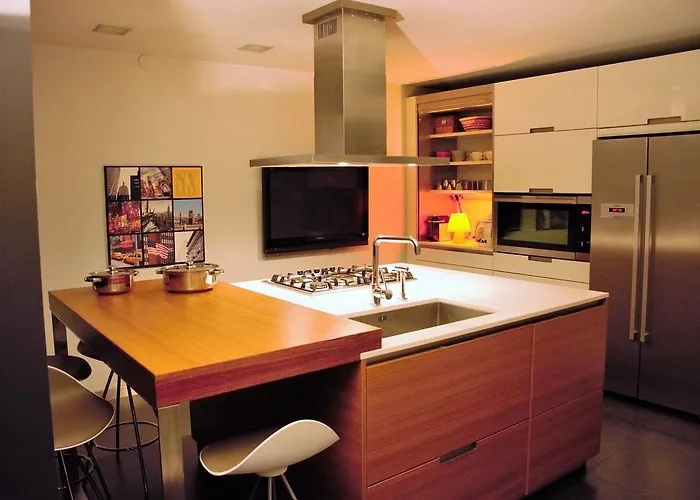 Altavista Amazing View South Oriented Calm Area Ac 2 Minutes Drive And 18 Minutes Walk 别墅